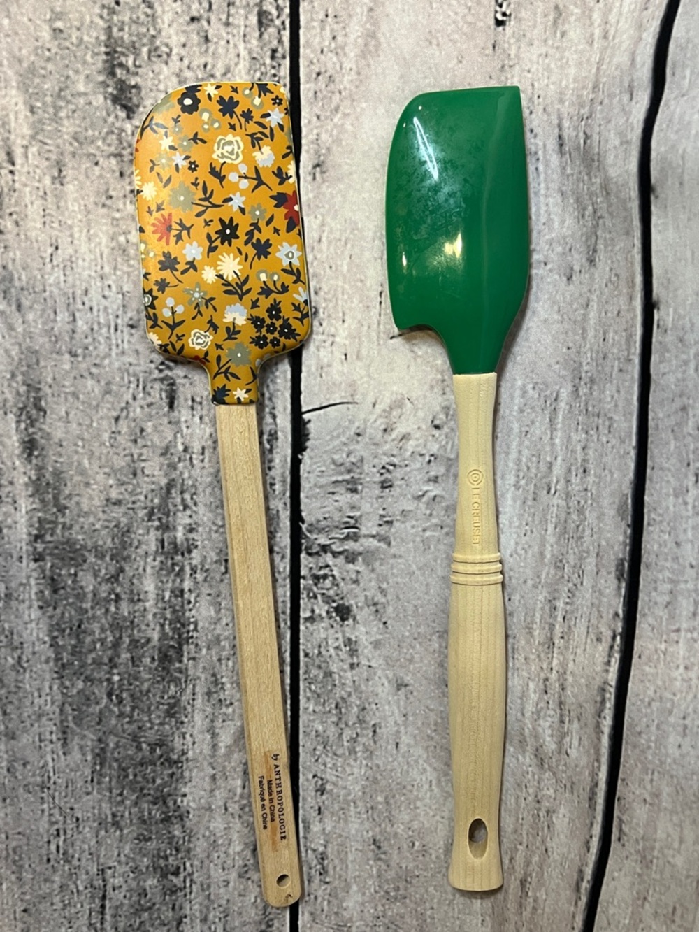 Le Creuset Green & Anthropologie Yellow Floral Silicone Spatulas Wood Handle New